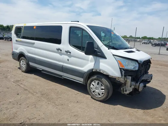 2017 Ford Transit Wagon XLT