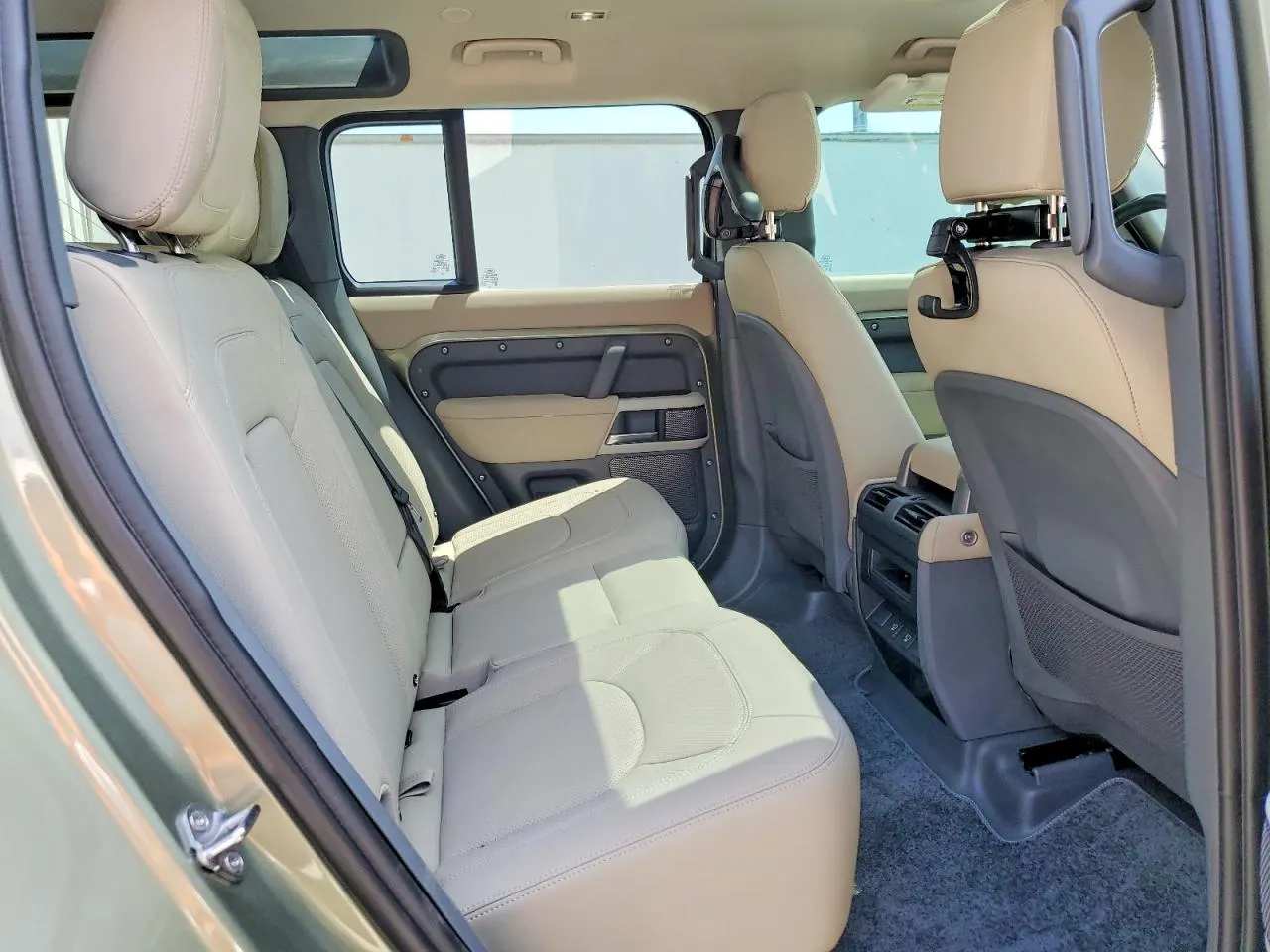 2024 Land Rover Defender S