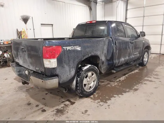 2010 Toyota Tundra 4WD Truck GRADE 5.7L V8