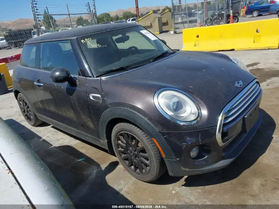 2014 MINI Cooper Hardtop COOPER