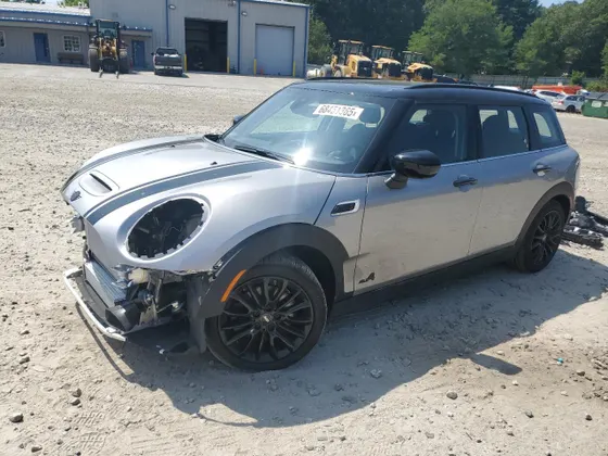 2024 MINI Clubman Cooper S