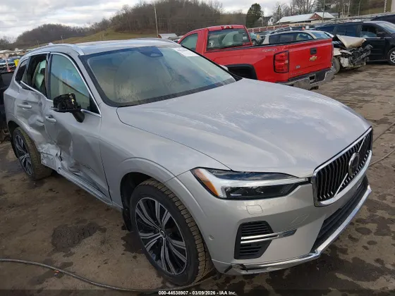 2022 Volvo XC60 Recharge Plug-In Hybrid Inscription