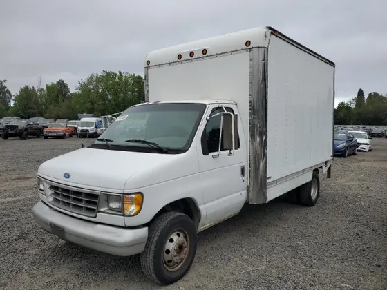 1996 Ford Econoline Cutaway Van E350 CUTAWAY VAN