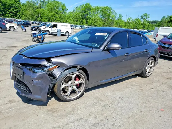 2021 Alfa Romeo Giulia Ti
