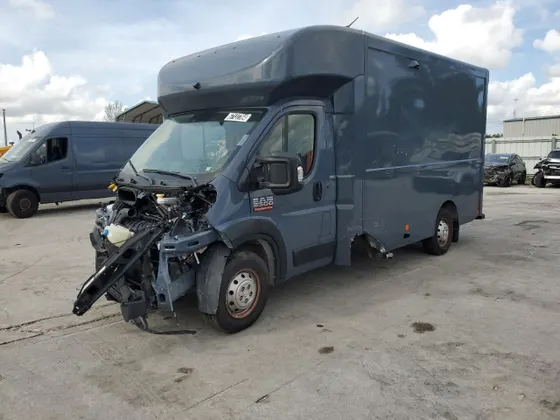2022 Ram ProMaster Cutaway 3500 STANDARD