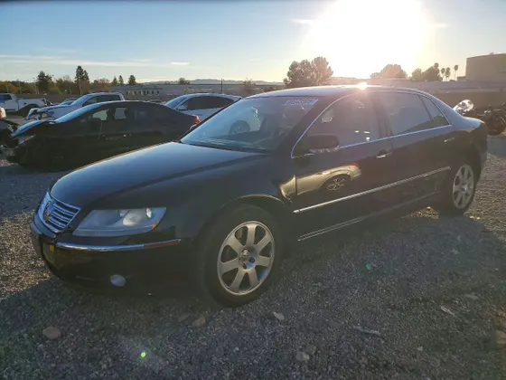 2004 Volkswagen Phaeton V8