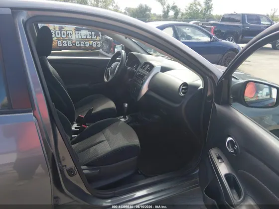 2017 Nissan Versa Sedan S Plus