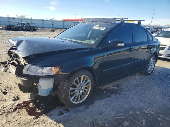 2010 Volvo S40