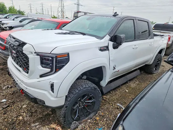 2025 GMC Sierra 1500 AT4