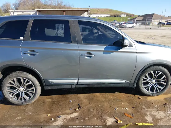 2016 Mitsubishi Outlander SE