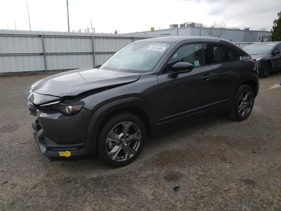 2022 Mazda MX-30 EV Premium Plus Package