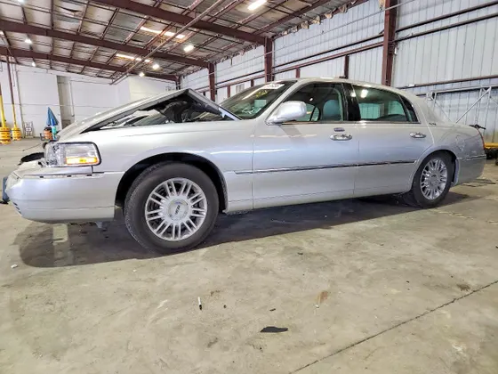 2008 Lincoln Town Car Limited