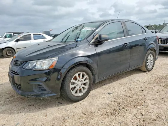 2019 Chevrolet Sonic LT