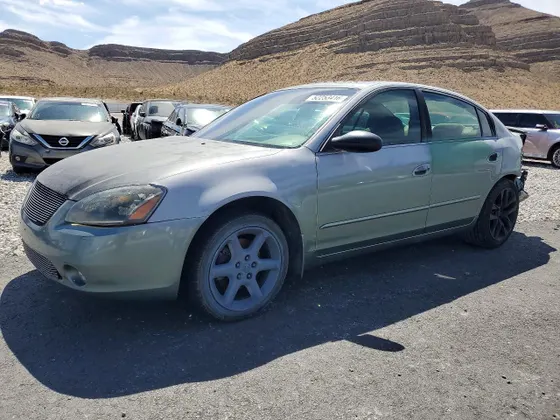 2002 Nissan Altima SE