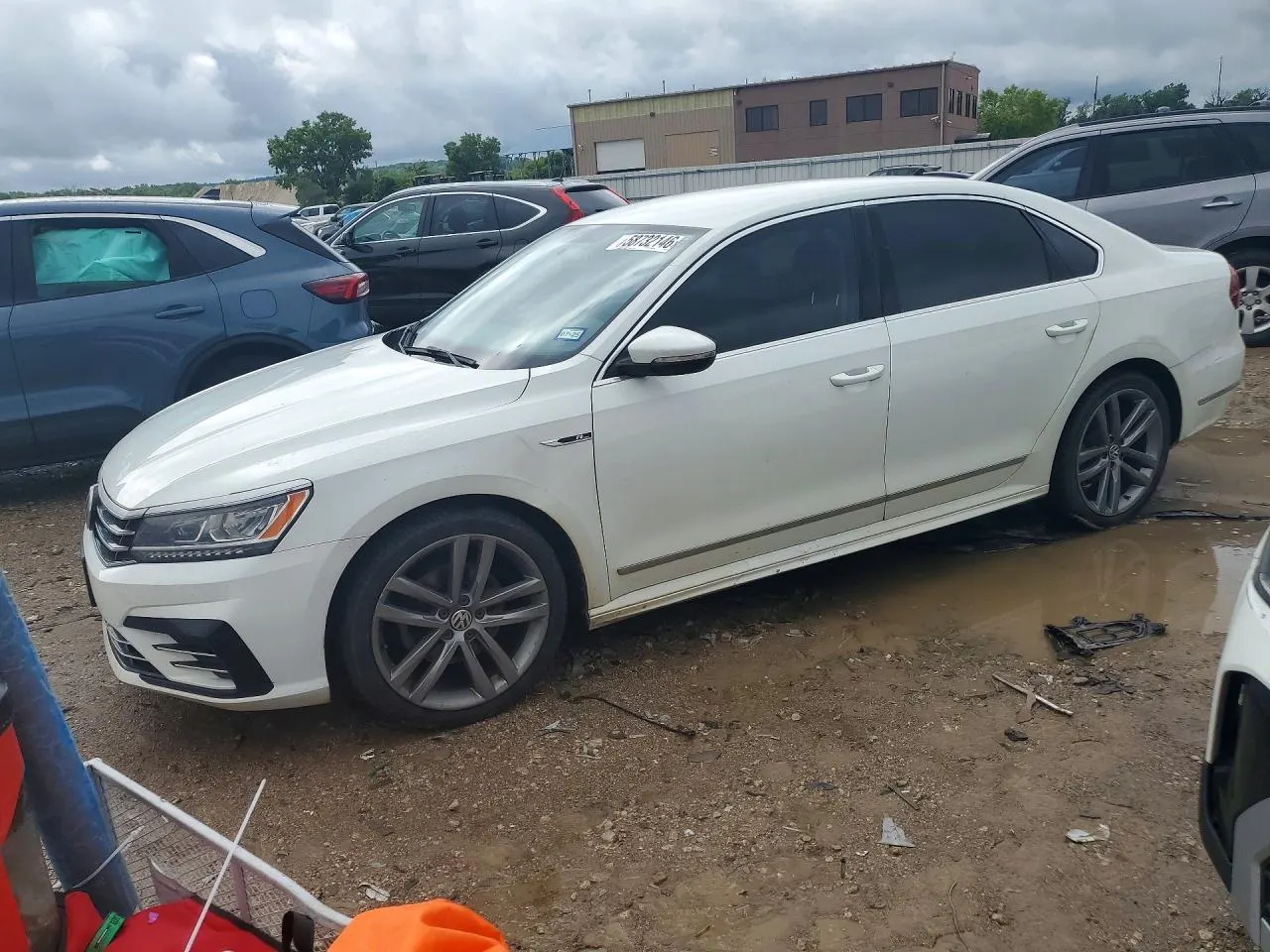 2017 Volkswagen Passat R-Line w/Comfort Pkg