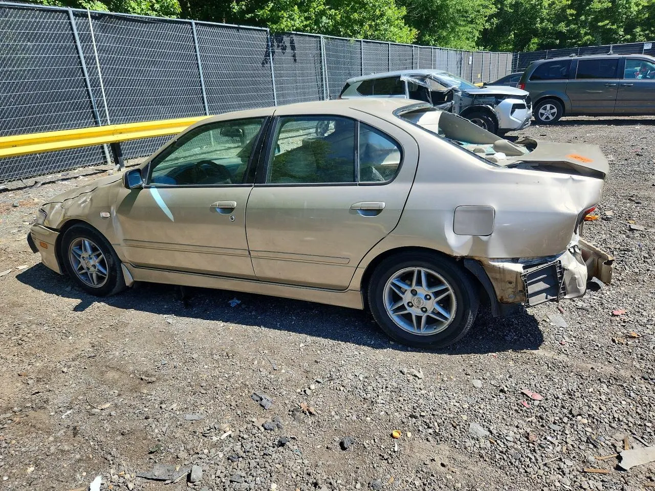 2002 INFINITI G20 Luxury