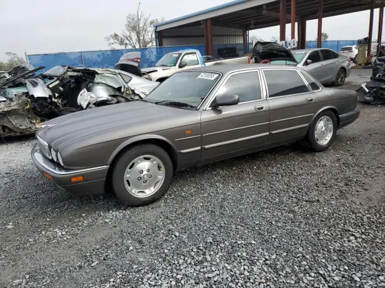 1995 Jaguar XJ Series Sedan XJ6