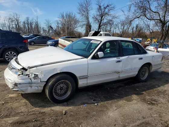 1997 Ford Crown Victoria LX