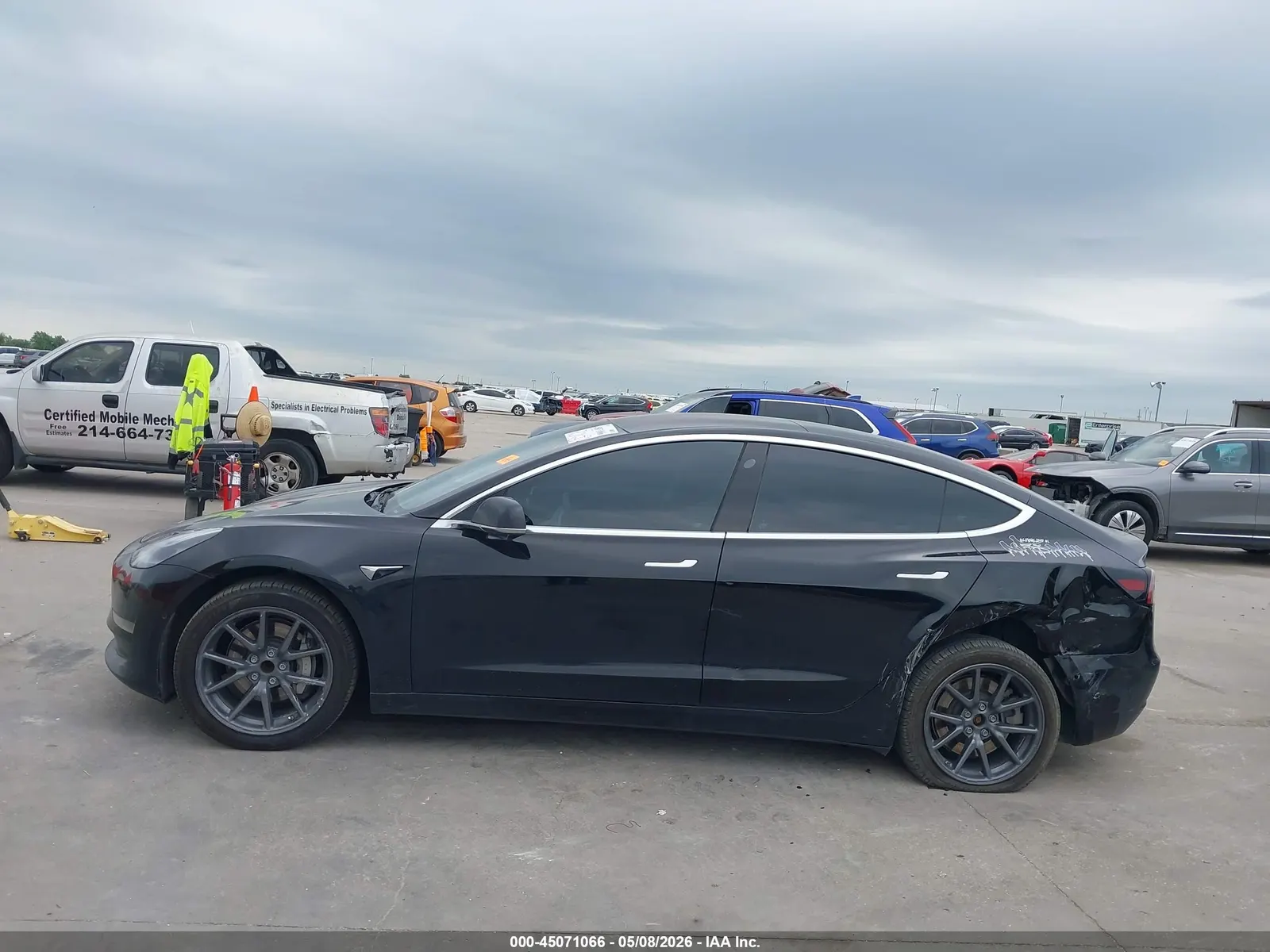 2019 Tesla Model 3 Mid Range