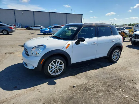 2015 MINI Cooper Countryman COOPER