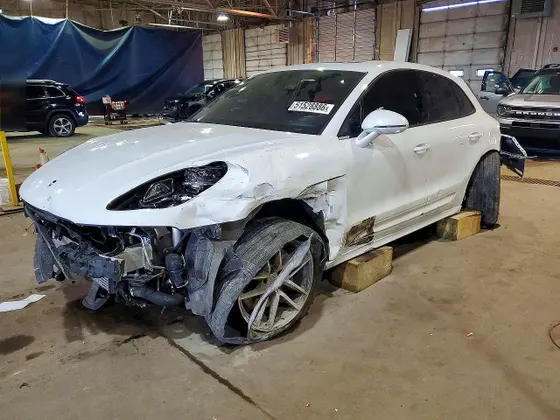 2022 Porsche Macan