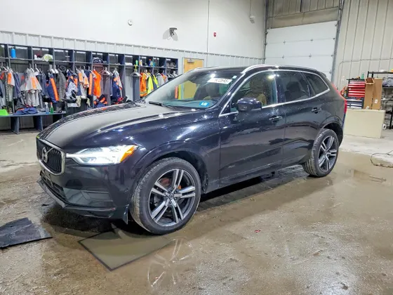 2019 Volvo XC60 Momentum