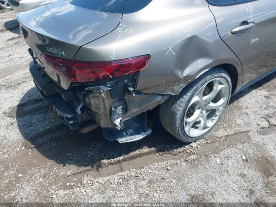 2019 Alfa Romeo Giulia Ti Sport
