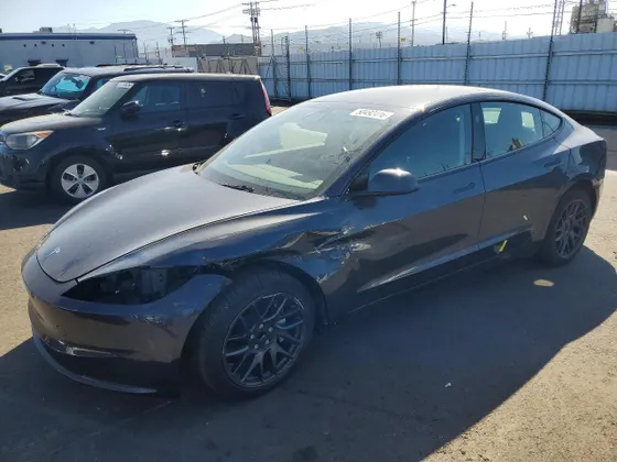 2025 Tesla Model 3 Long Range