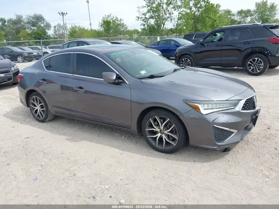 2019 Acura ILX w/Premium Pkg