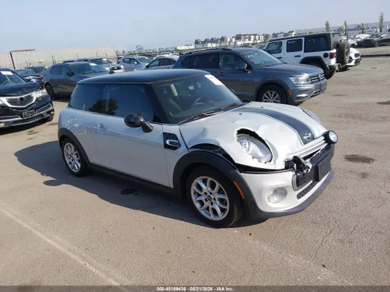 2014 MINI Cooper Hardtop COOPER