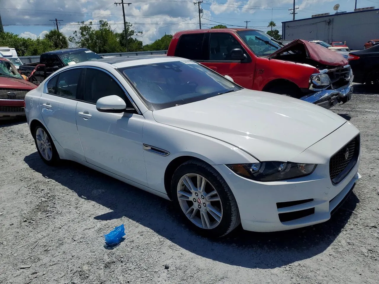2017 Jaguar XE 25t Premium