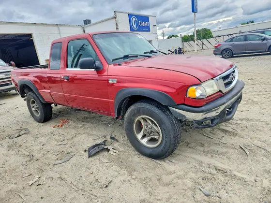 2004 Mazda B-Series 4WD Truck SE