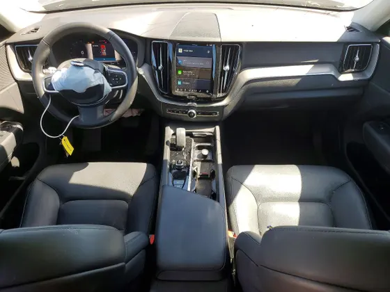 2025 Volvo XC60 Plug-In Hybrid Core