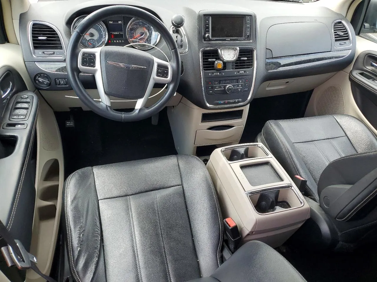 2015 Chrysler Town & Country Touring