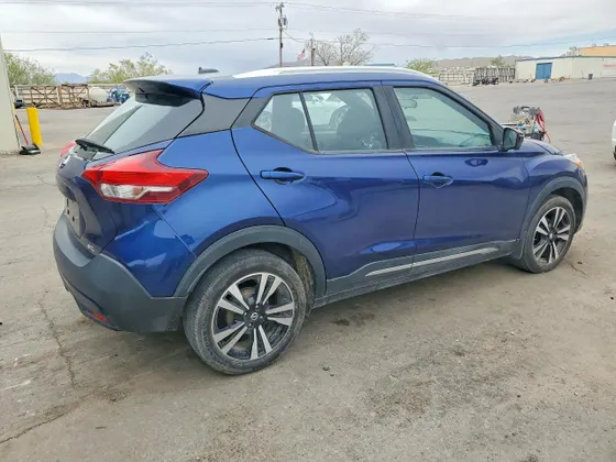 2018 Nissan Kicks SV