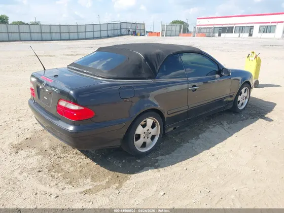 2002 Mercedes-Benz CLK-Class