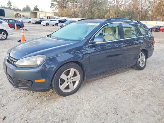 2010 Volkswagen Jetta SportWagen TDI