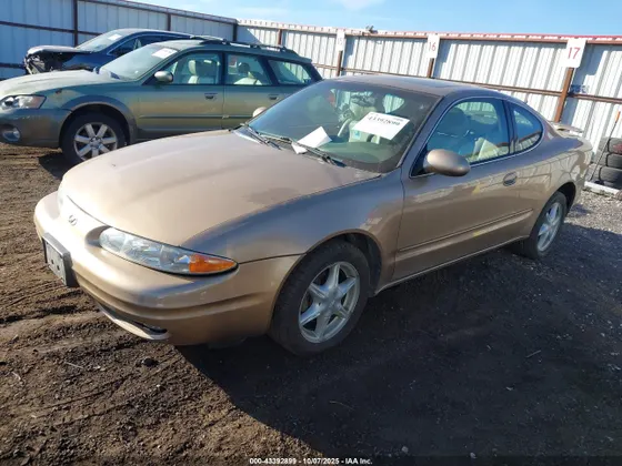 1999 Oldsmobile Alero GL1