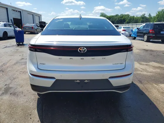 2023 Toyota Crown XLE