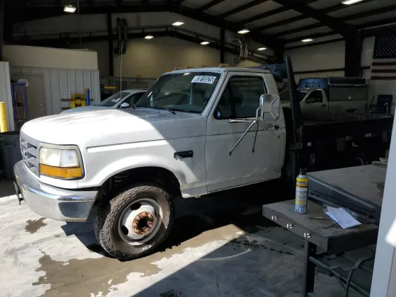 1997 Ford F-350 Chassis Cab F350