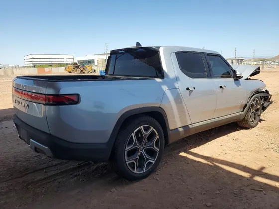 2024 Rivian R1T Adventure