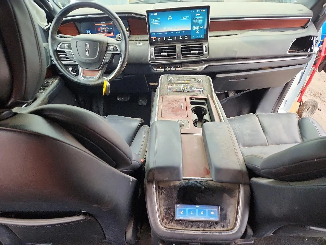2023 Lincoln Navigator Standard