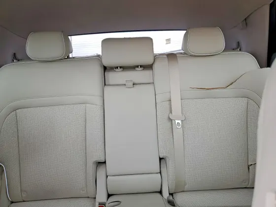 2024 Genesis GV60 Advanced