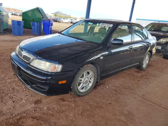 2002 INFINITI G20 Luxury