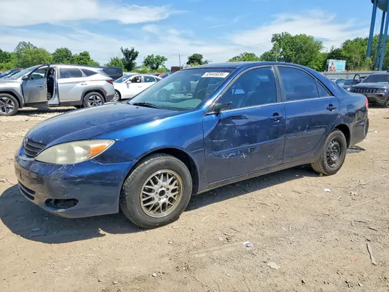 2004 Toyota Camry LE