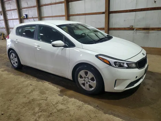 2017 Kia Forte5 LX