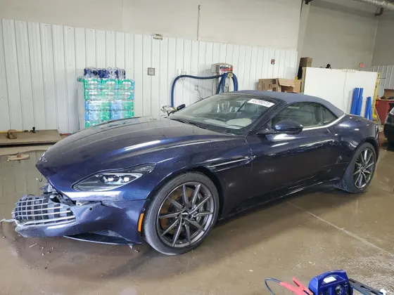 2021 Aston Martin DB11