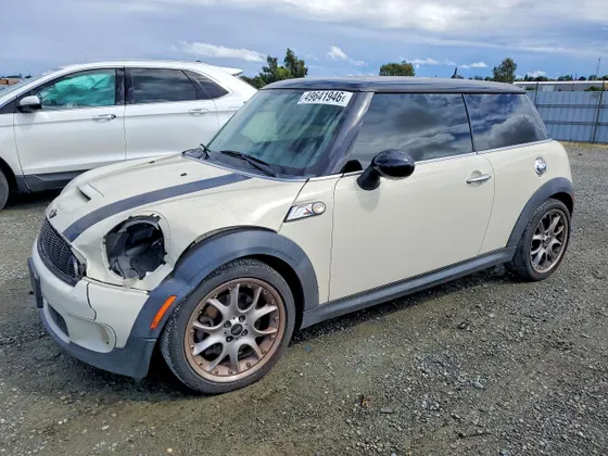 2010 MINI Cooper Hardtop S