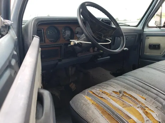 1989 Dodge D250 & W250 W200