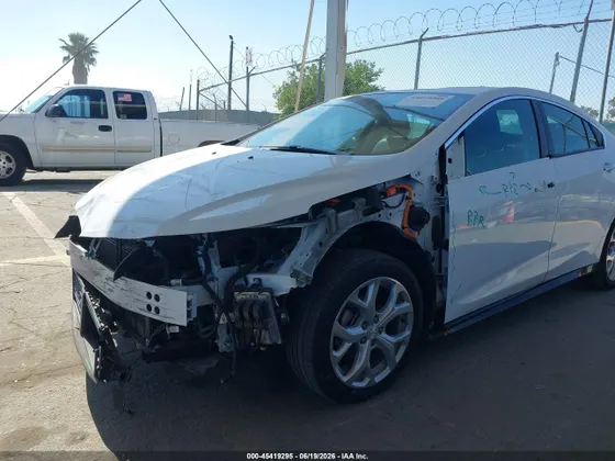 2018 Chevrolet Volt Premier
